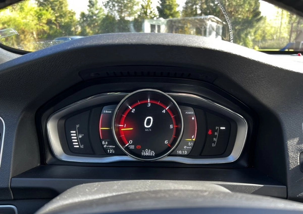 Volvo V60 cena 74900 przebieg: 158000, rok produkcji 2016 z Puck małe 232